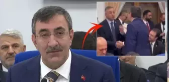 Komisyonda gerginlik! CHP'li vekilin 'Yer sofrası' eleştirisi Cevdet Yılmaz'ı kızdırdı: Burası şov yeri değil