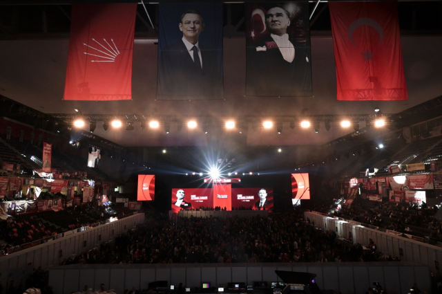 Marks from Özgür Özel to names close to Ekrem İmamoğlu