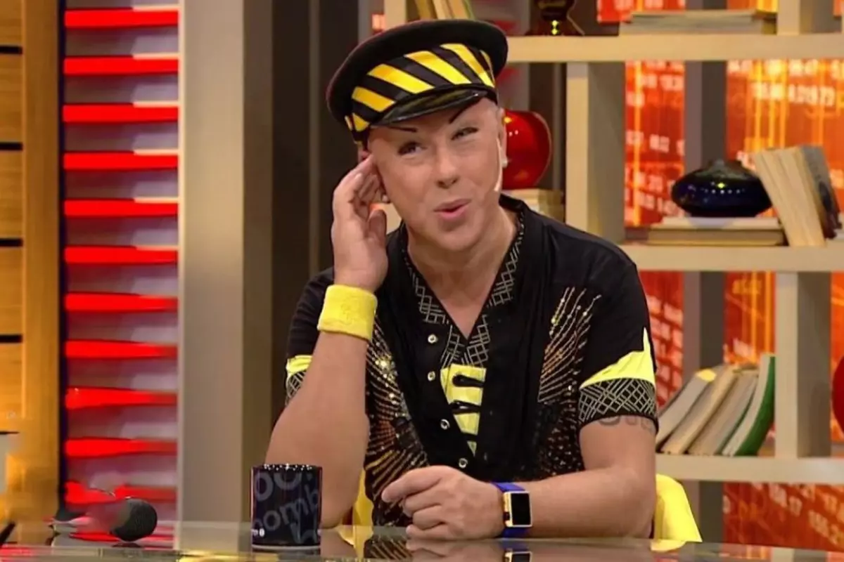 Yıllar sonra ortaya çıkan "VJ Bülent", ünlü popçudan gelen ahlaksız talebi ifşa etti