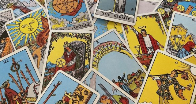 2 Aralık 2025 Günlük Tarot Falı: 2 Aralık Salı günü seni neler bekliyor? Günlük Tarot kart açılımı!