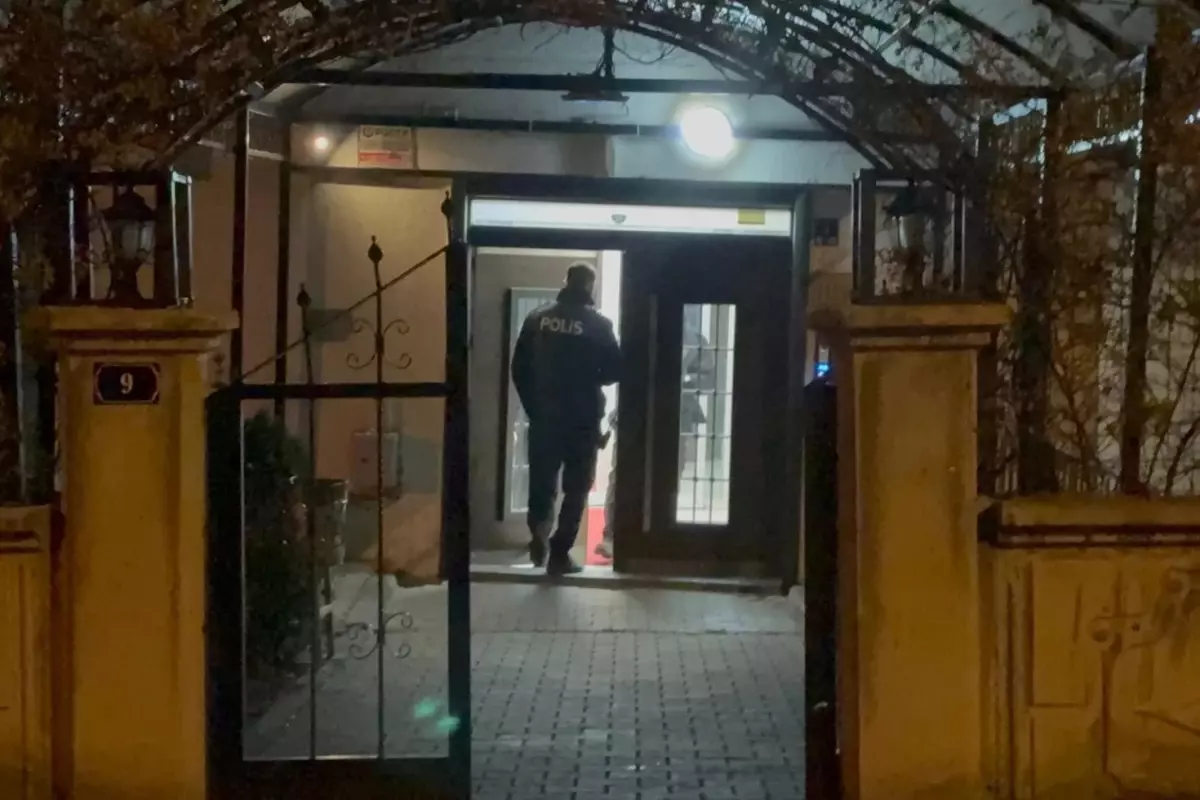 Baba-oğul kavgasında kan aktı! Biri hastanede yaşam savaşı veriyor