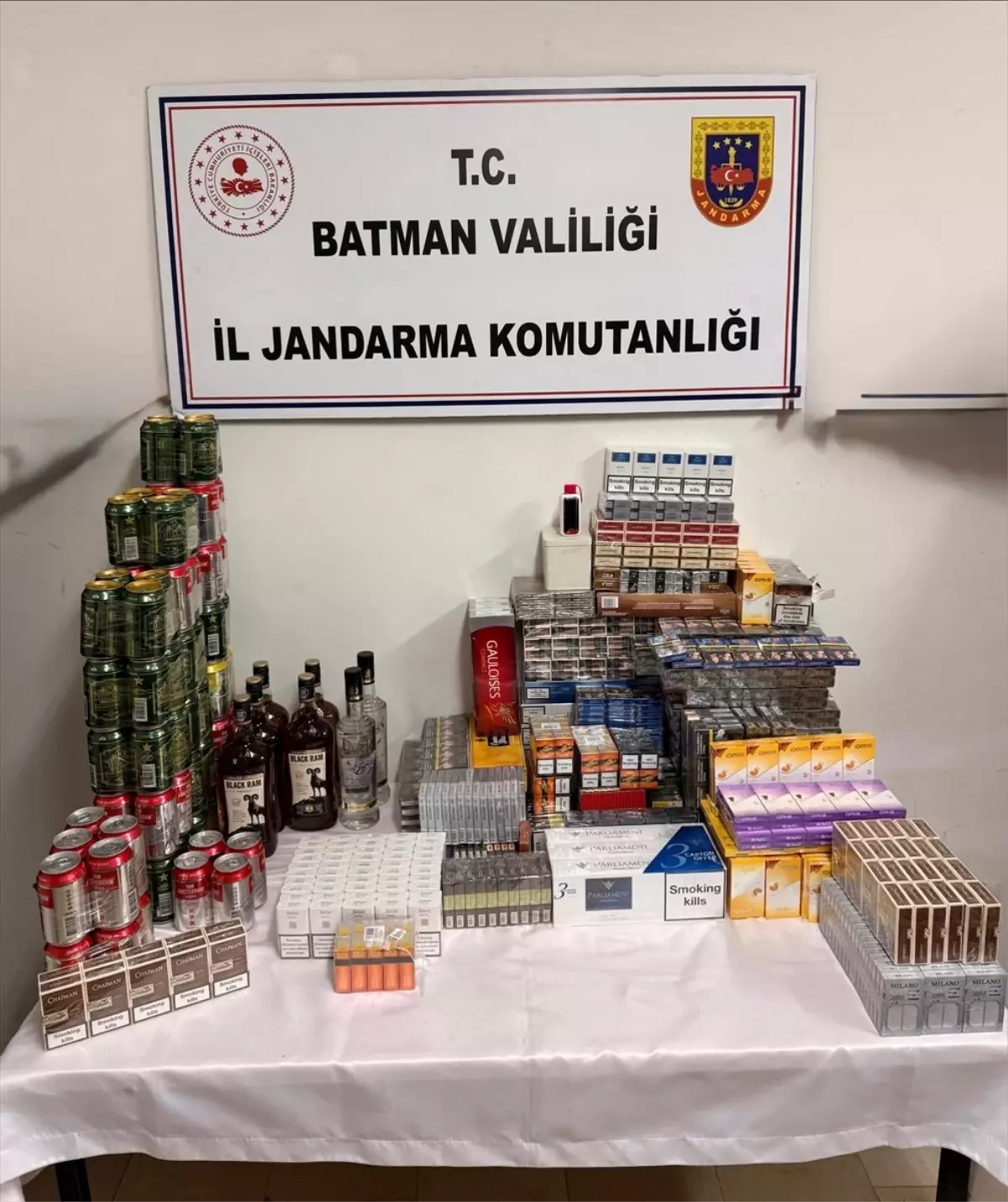 Batman'da Gümrük Kaçağı Sigara ve Alkol Ele Geçirildi