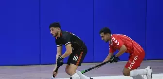 Erkekler Salon Hokeyi Süper Lig maçları Alanya'da başladı