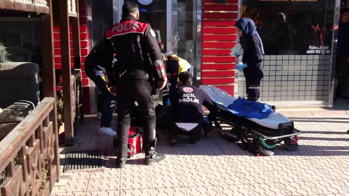 Malatya'da husumetlilerin tartışması kanlı bitti: 1 yaralı