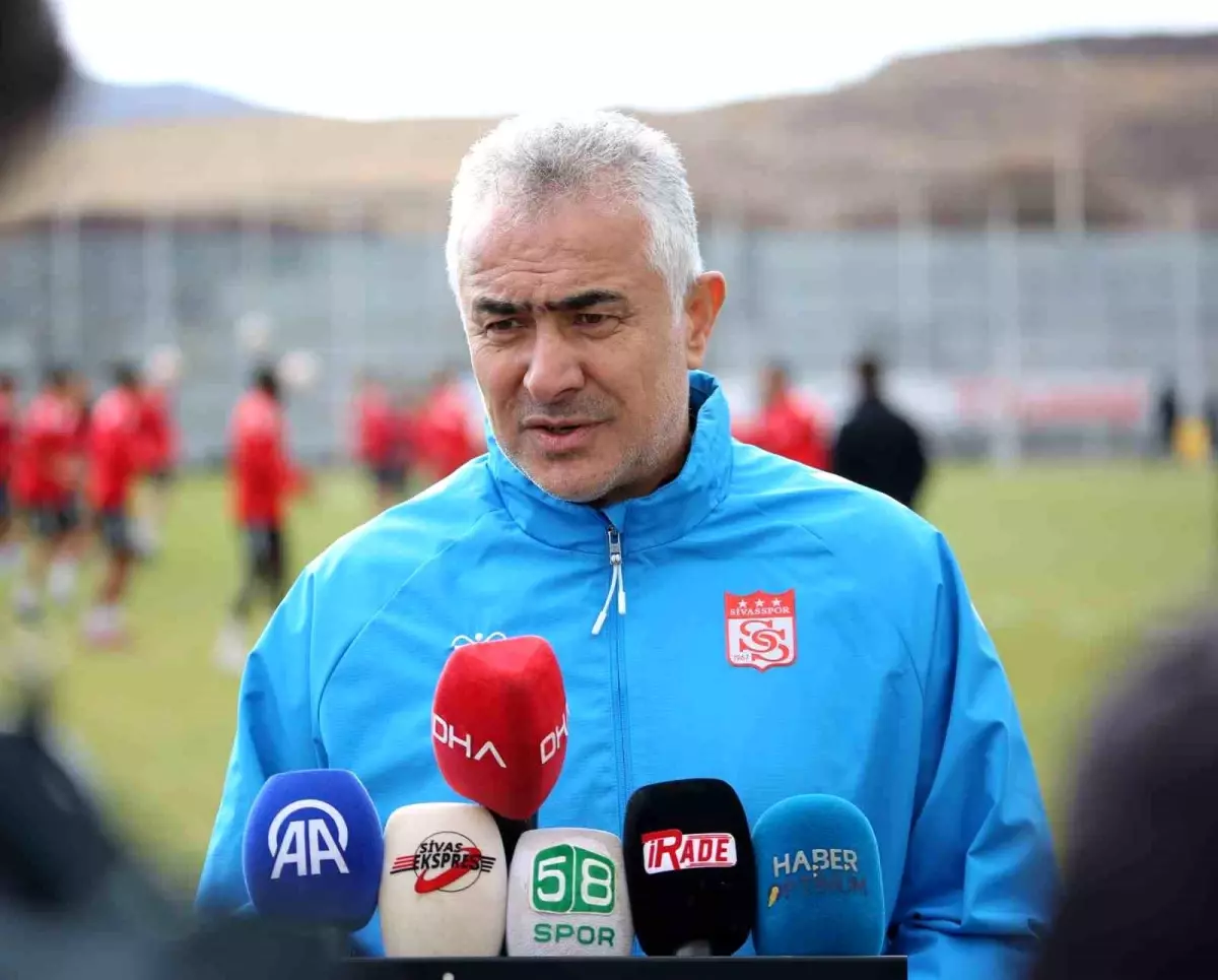 Mehmet Altıparmak: 'İstanbulspor Maçı Çok Önemli'