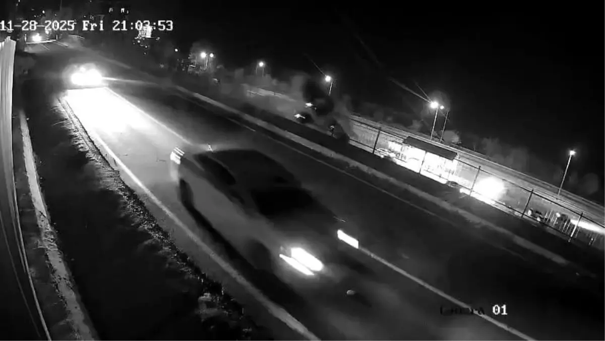 Rize'de Kamyonet Uçurumdan Düştü, Kaza Anı Güvenlik Kamerasında