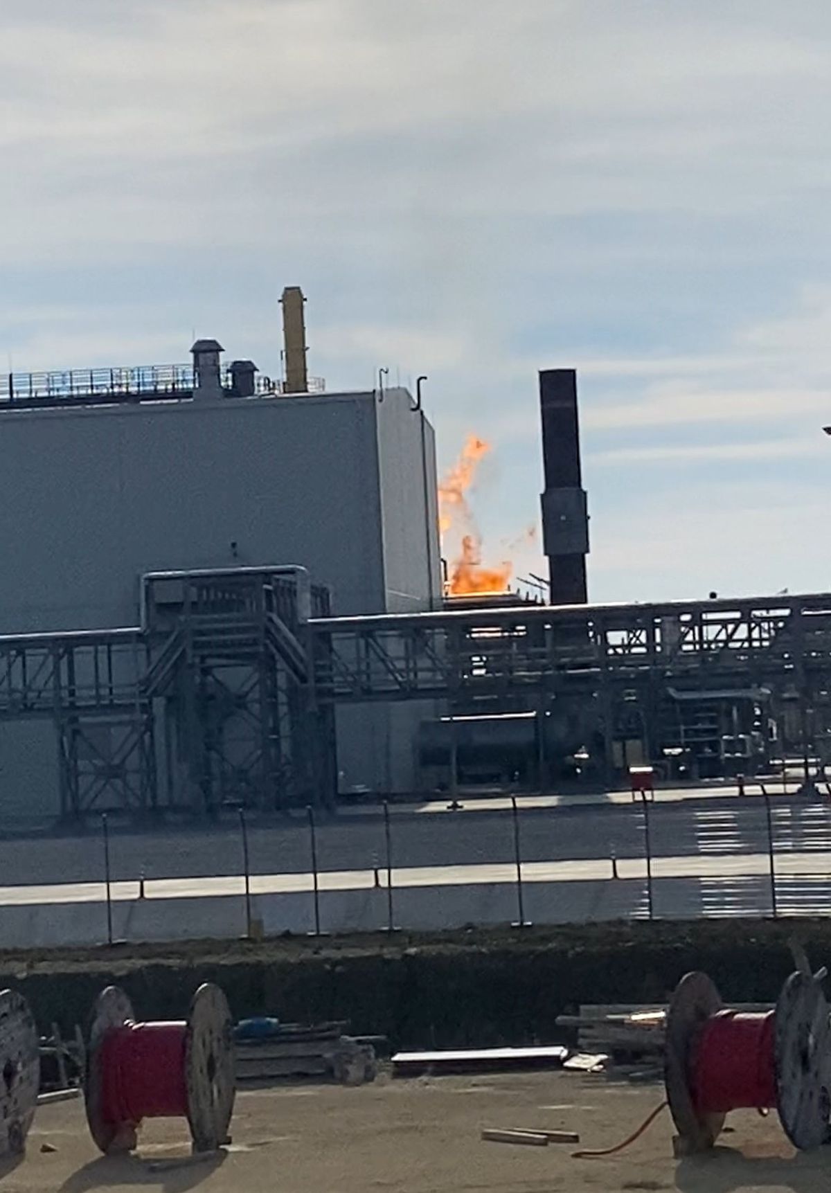 Silivri'de doğal gaz tesisinde yangın-1