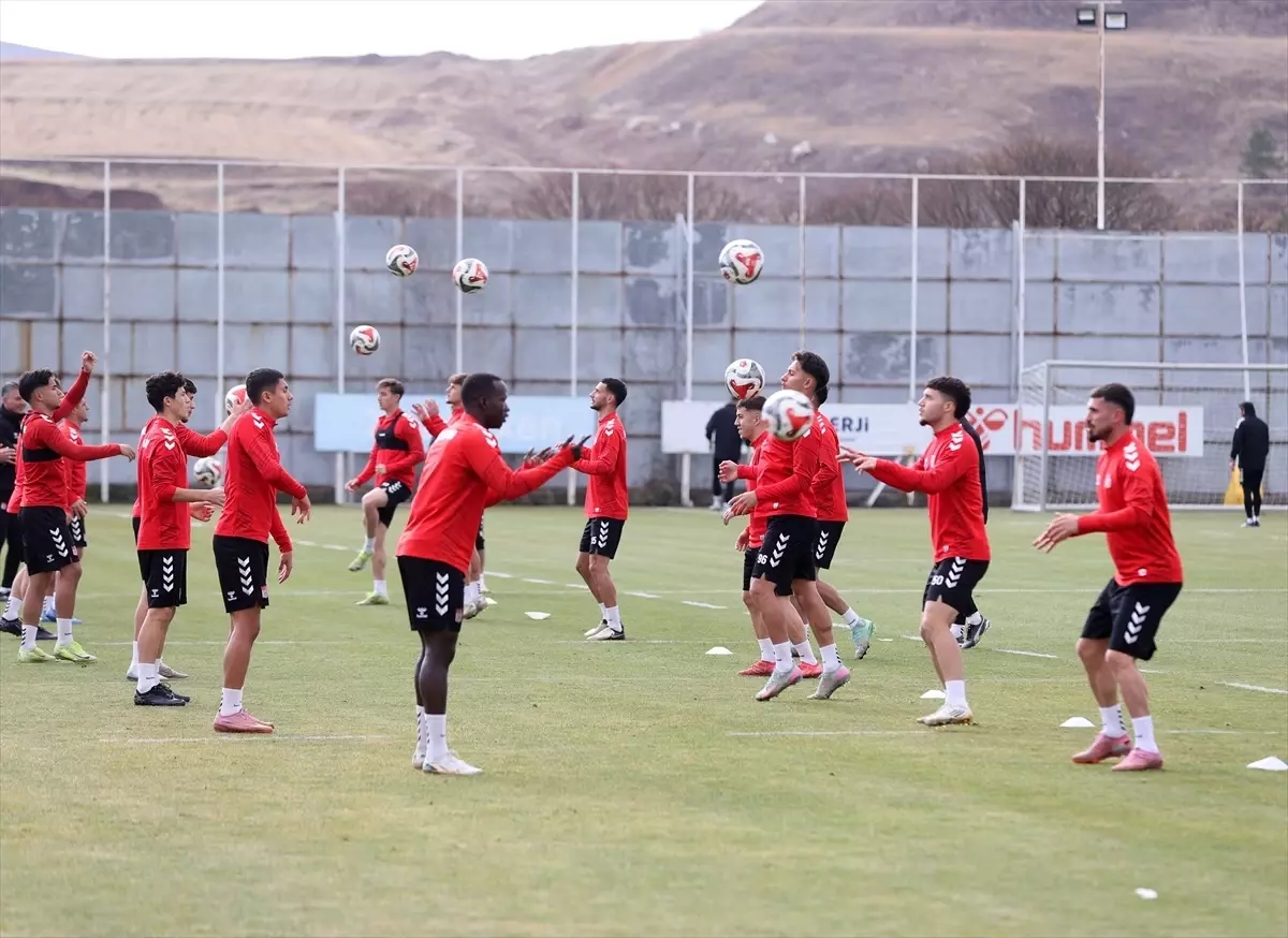 Sivasspor'un Hedefi Üst Sıralar ve Kupa Başarısı