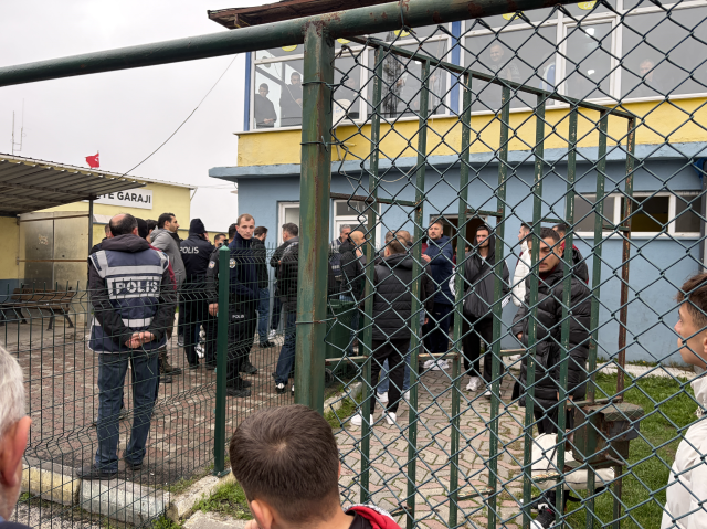 The field was chaotic in the Super Amateur League: 5 red cards were issued, the referee postponed the match