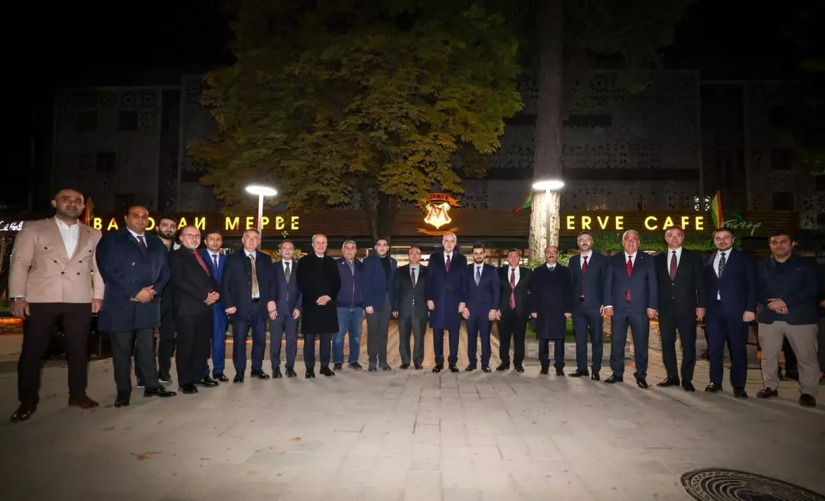 TBMM Başkanı Kurtulmuş, Tacikistan'da Türk iş adamlarıyla buluştu