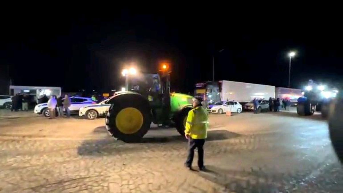 Yunanistan'daki çiftçi eylemi İpsala Sınır Kapısı'nı kapattı