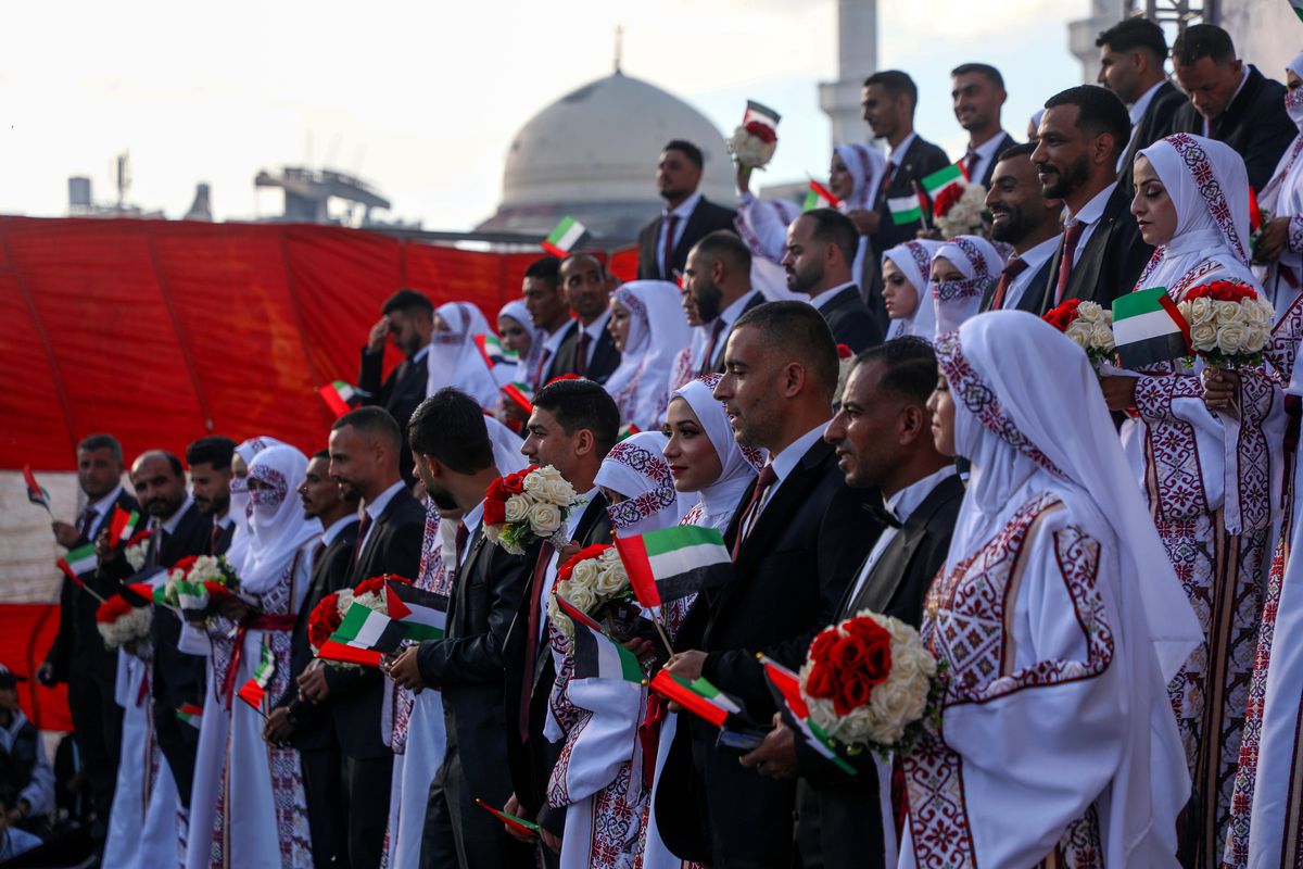 Albüm: Gazze'de 54 Çift Toplu Nikah Töreniyle Evlendi