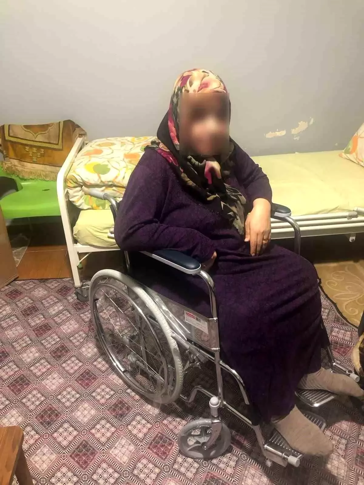 Engelli vatandaşlara tekerlekli sandalye desteği