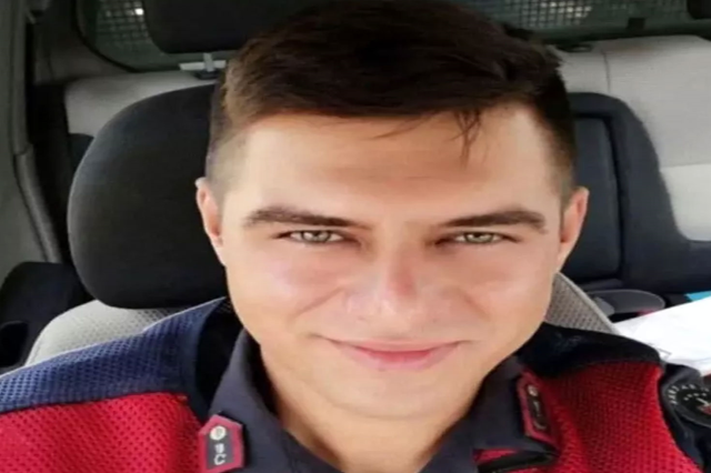 genc uzman cavus kansere yenik dustu 2 19318371 5791 m