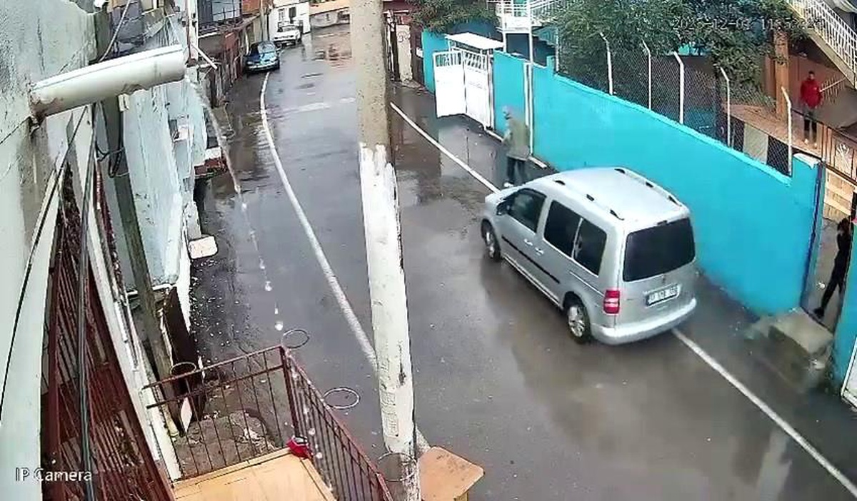 Husumetlisini ezerek öldürmeye çalıştı