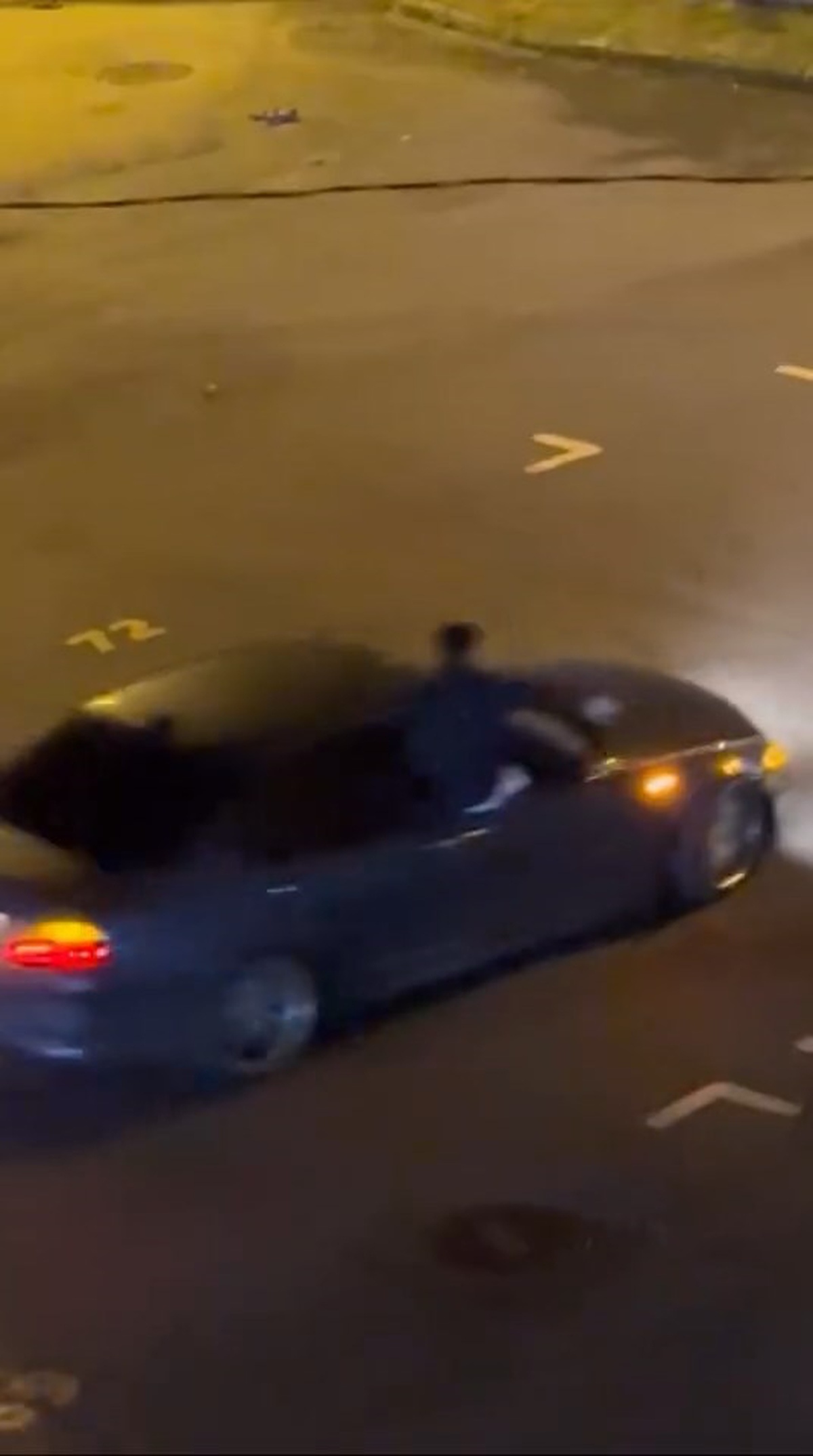 Ümraniye'de Drift Yapan Sürücü Trafiği Tehlikeye Düşürdü