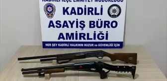 Kadirli ilçesinde asayiş uygulamalarında yakalanan firari 7 zanlı tutuklandı