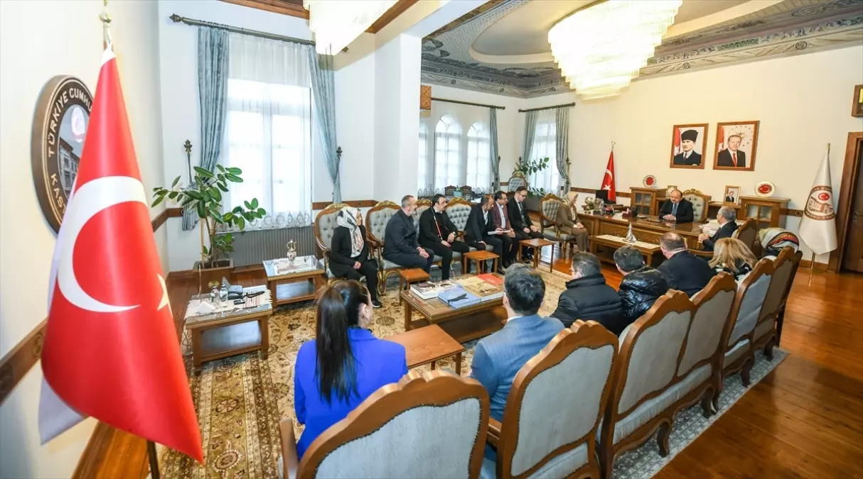 Kastamonu Valisi Dallı özel bireylerle bir araya geldi