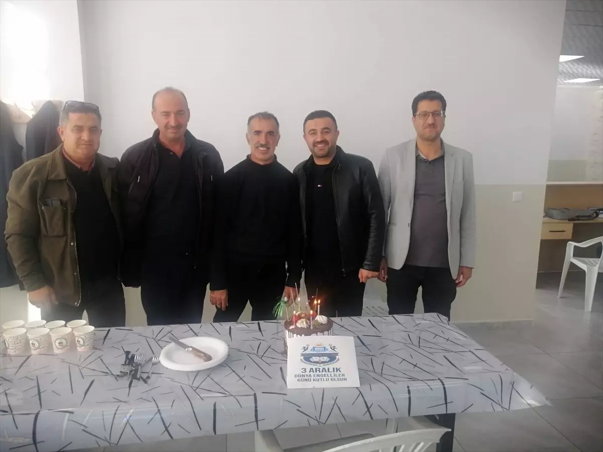 Keban'da 3 Aralık Dünya Engelliler Günü kapsamında okul ziyaretleri yapıldı