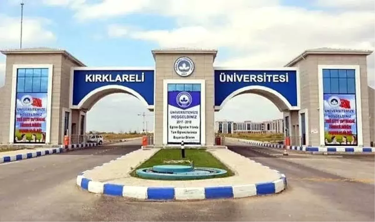 Kırklareli Üniversitesi'nde tavuklu pilav yiyen 53 öğrenci zehirlenme şüphesiyle hastaneye başvurdu