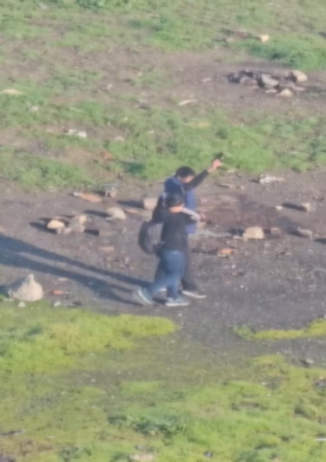 ortaokul ogrencileri birbirlerine silah cekip 19319277 2913 m