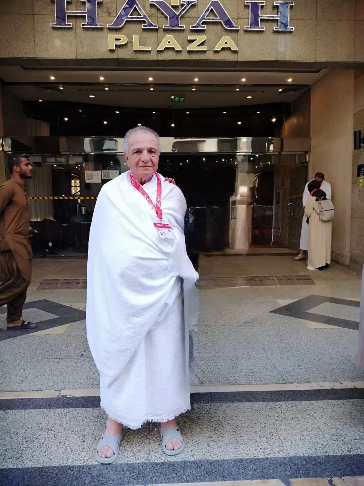 Umre ziyaretinde ölen kişi Arabistan'da toprağa verildi, cenaze namazı Türkiye'de kılındı