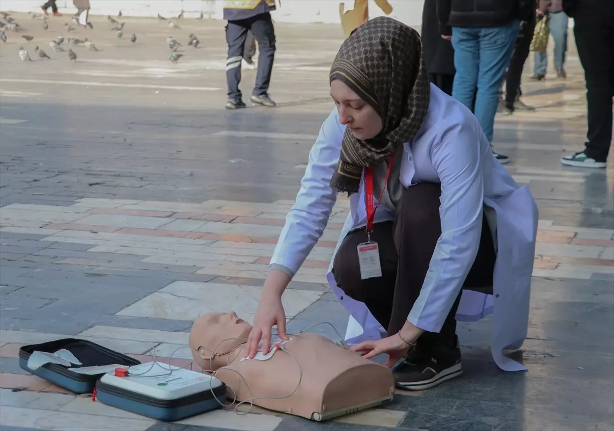 Ani kalp durmalarına karşı üretilen yerli cihaz Ankara'da 25 noktaya yerleştirildi