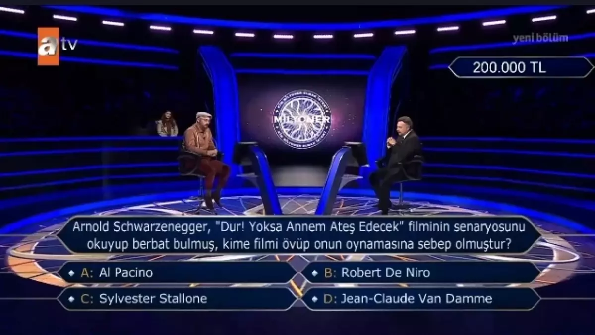 Arnold Schwarzenegger, 'Dur! Yoksa Annem Ateş Edecek' filminin senaryosunu okuyup berbat bulmuş, kime filmi övüp onun oynamasına sebep olmuştur?