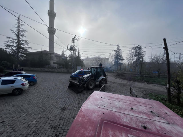 bolu da koyluler agir tonajli araclara karsi 19322992 3907 m