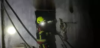 Dursunbey'de çıkan ev yangını söndürüldü