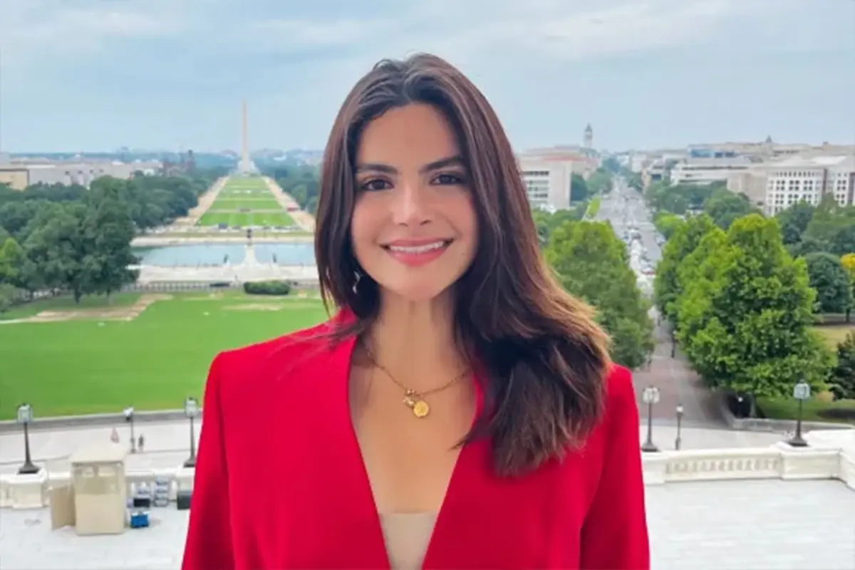 Gomez yine müslümanlara saldırdı, Moderatörün sorusuna dondu kaldı!