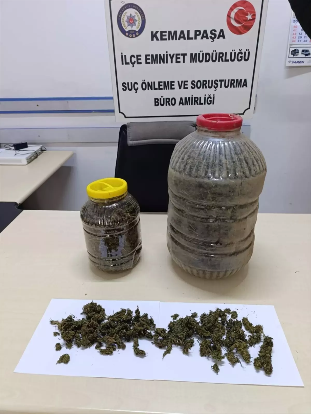 İzmir'de uyuşturucu operasyonunda yakalanan zanlı tutuklandı