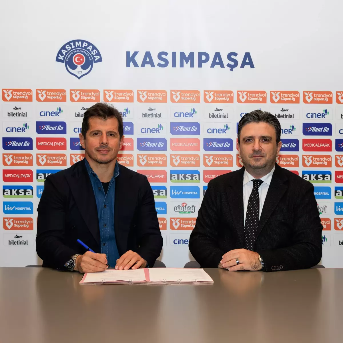 Kasımpaşa, Emre Belözoğlu ile sözleşme imzaladı