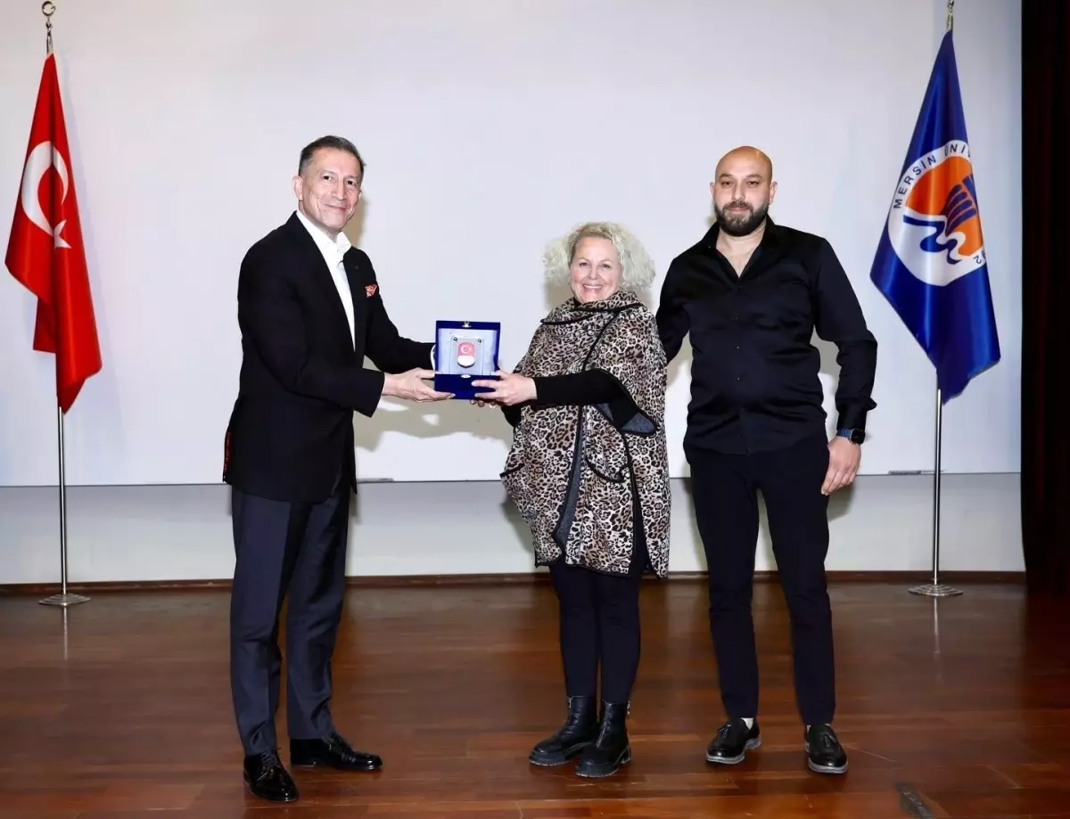 Olimpiyat şampiyonu milli güreşçi Ahmet Kireççi, memleketi Mersin'de anıldı