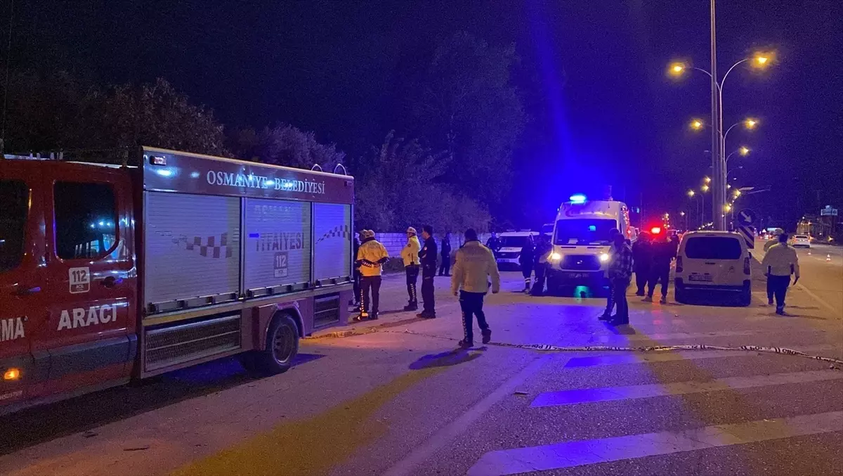 Osmaniye'de 3 aracın karıştığı trafik kazasında 2 kişi öldü, 7 kişi yaralandı