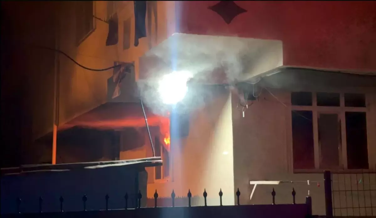 Tekirdağ'da evde çıkan yangında 1 kişi ağır yaralandı