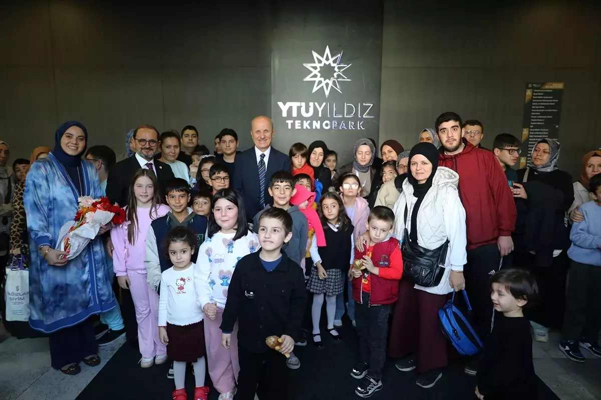 YÖK Başkanı Özvar, otizmli öğrencilerle bir araya geldi