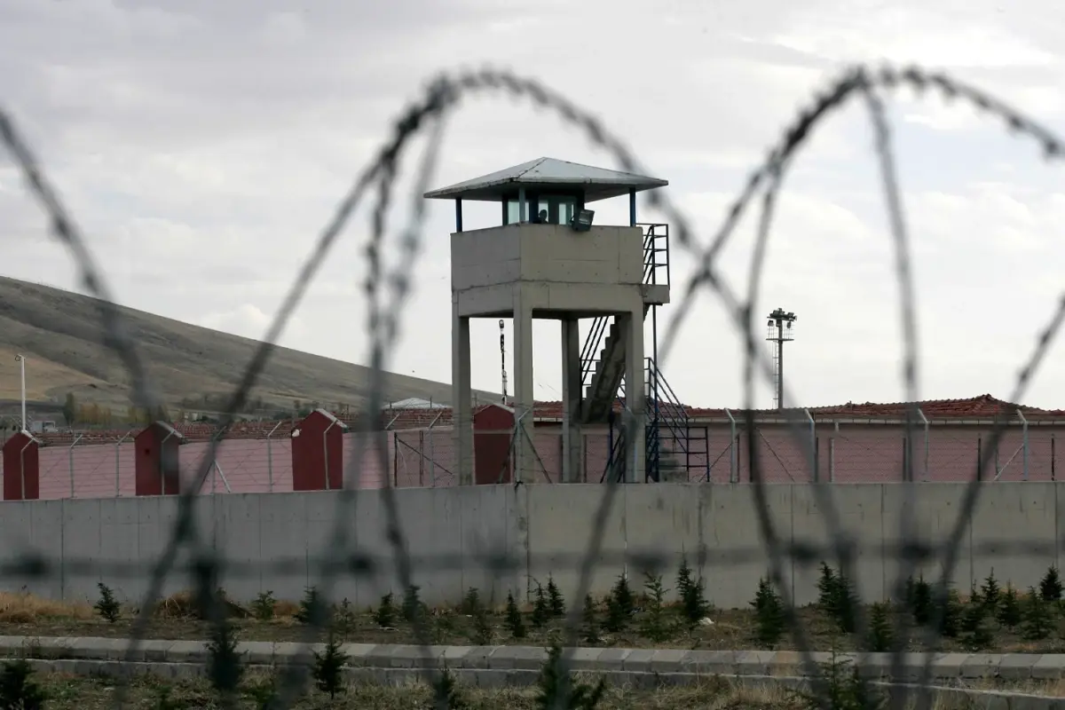 11. Yargı Paketi komisyondan geçti! Terör, çocuk-kadın cinayeti suçlusuna tahliye yok