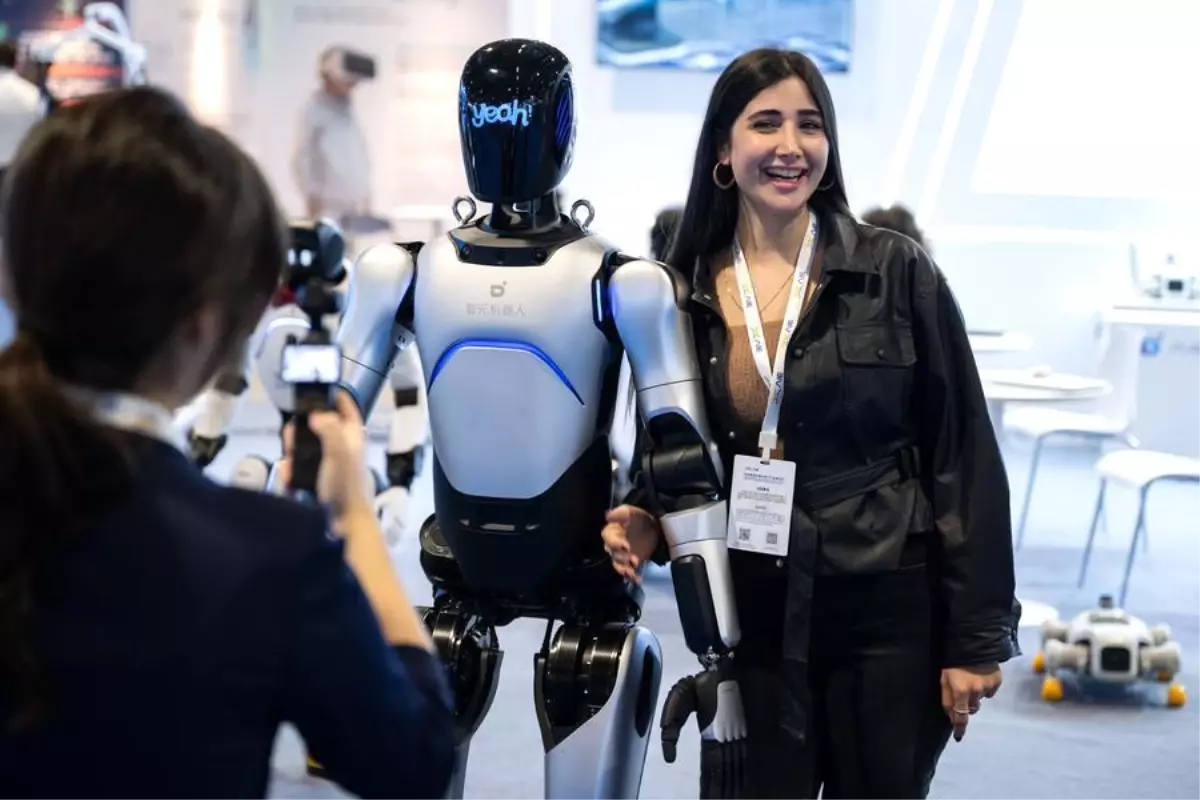 Albüm: 2025 Küresel Yapay Zeka Makineleri ve Elektronik Fuarı, Çin'in Makao Bölgesinde Başladı