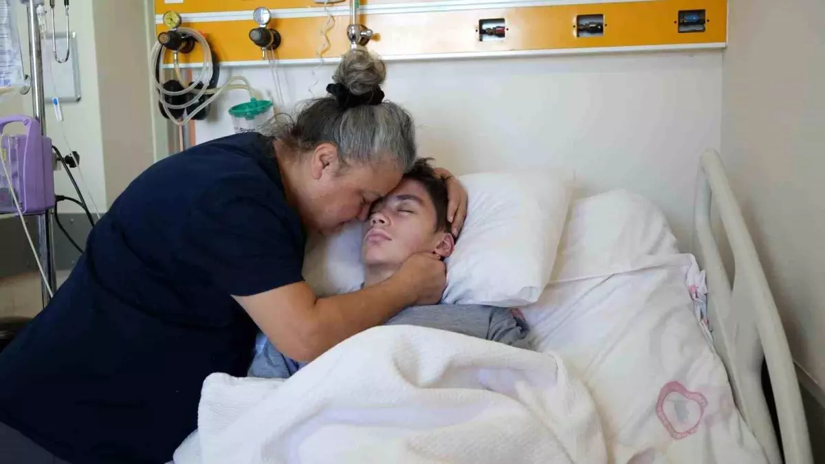 "Ayağıma Bastın" dayağı Murat'ı yatağa mahkum etti