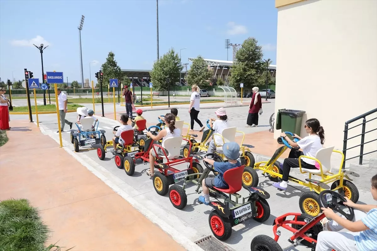 Bafra'da Çocuk Trafik Eğitim Parkı'nda günde 200 öğrenciye uygulamalı eğitim veriliyor