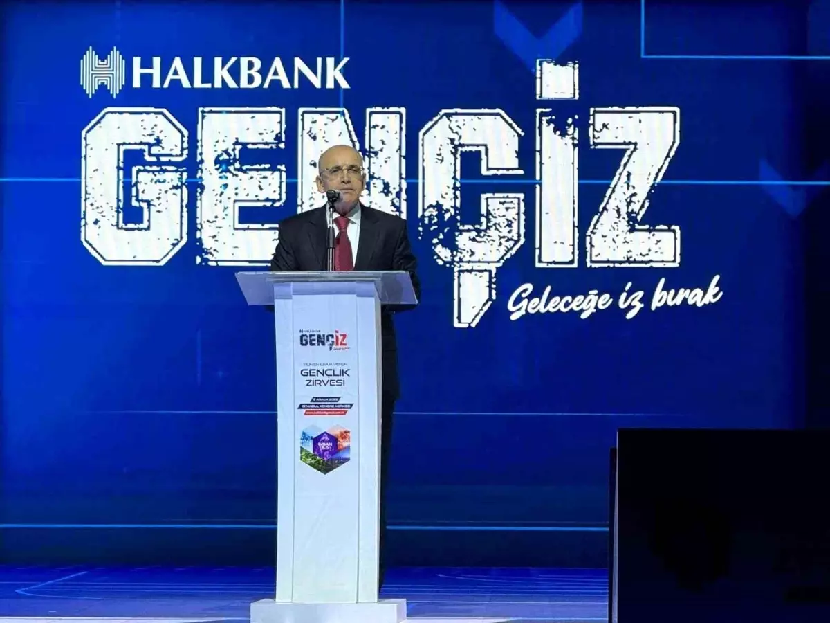 Bakan Şimşek: 'Enflasyon düşüyor ve düşmeye devam edecek'