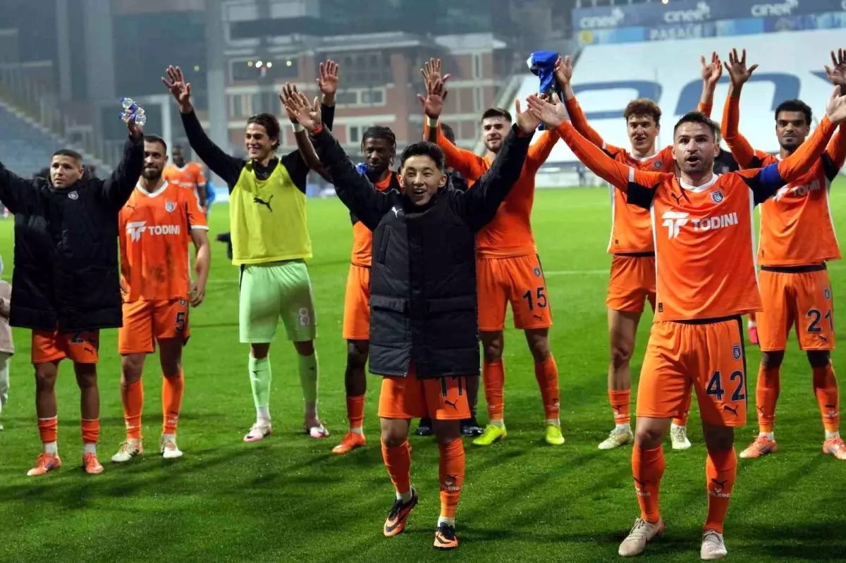 Başakşehir hedef Fenerbahçe'yi yenerek galibiyet serisi yakalamak