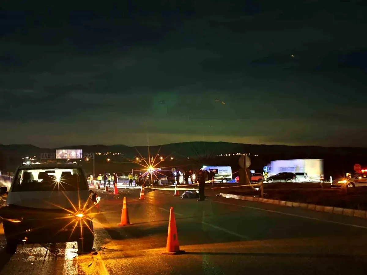 Bolu'da minibüsle motosiklet çarpıştı: 1 ölü, 1 yaralı