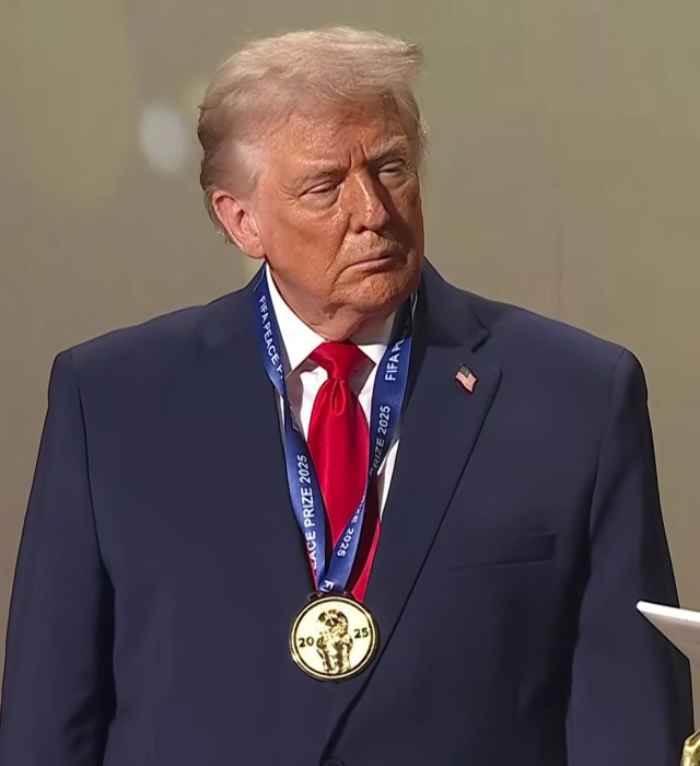 Donald Trump, FIFA'dan Barış Ödülü aldı Donald Trump, FIFA'dan Barış Ödülü aldı