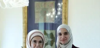 Emine Erdoğan, Suriye Cumhurbaşkanı Şara'nın eşi Latife El Durubi ile görüştü
