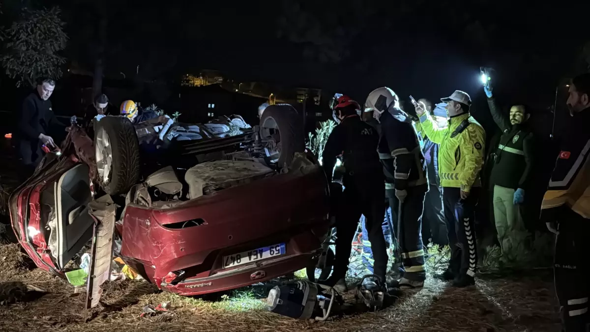 Karabük'te otomobil, refüjdeki ağaca çarpıp ters döndü: 1 ölü
