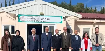 Kocaeli'de organize sanayi bölgesindeki merkezde gençler sektöre kazandırılıyor