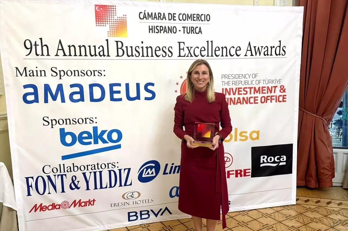 Limak Holding Yönetim Kurulu Başkanı Özdemir'e İspanya'dan 'Mesleki Liyakat Ödülü'