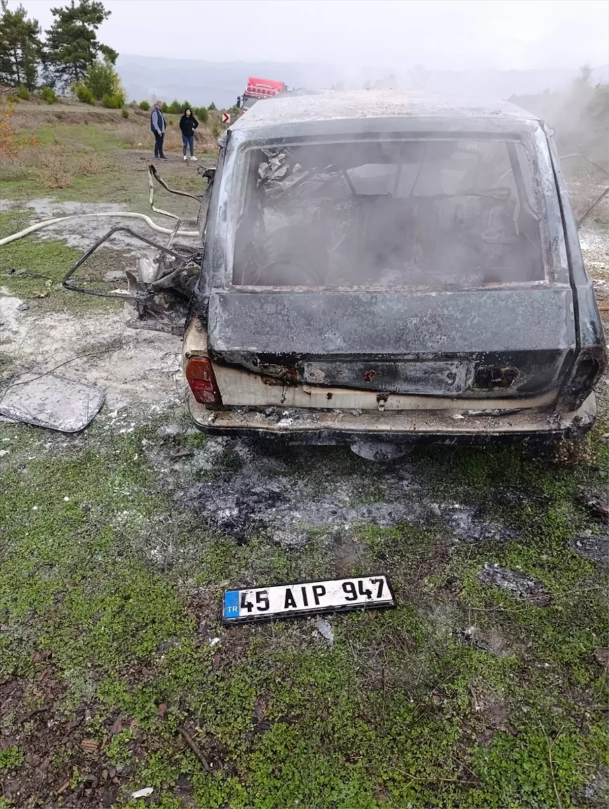 Sındırgı'da otomobil ile tırın çarpıştığı kazada 1 kişi yaralandı